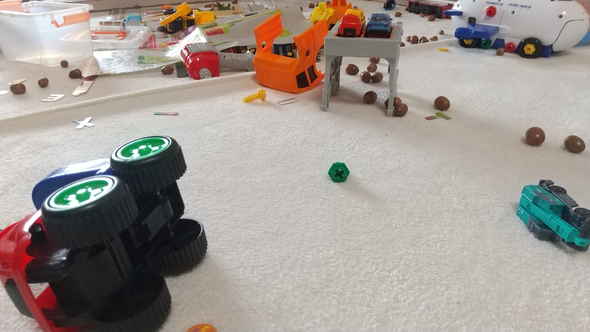 散らかった部屋